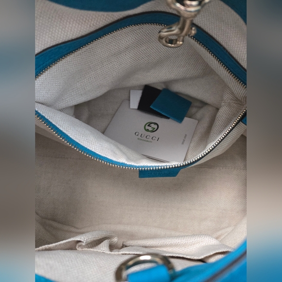 Gucci Medium Pebbled Suede Shoulder Bag - Picture 4 of 9